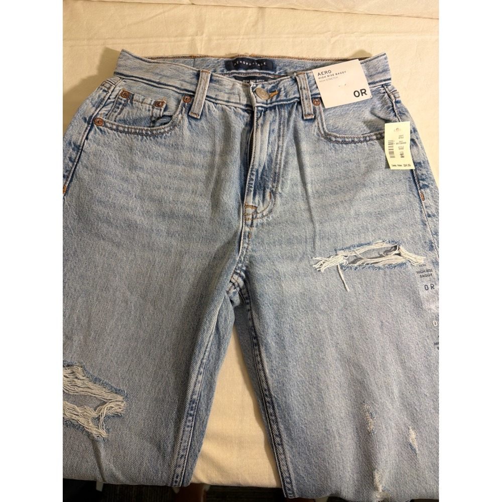 Aeropostale High Rise Baggy Jeans Light Wash Distressed Blue Denim Size 0R 4000